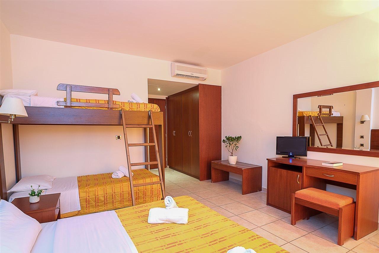 Calypso Hotel Матала Екстер'єр фото